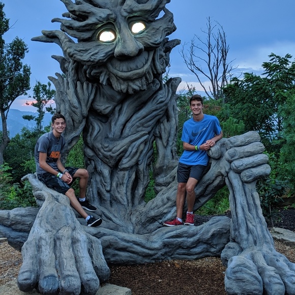 Meet your Posher, Melaney - Picture 4 of 5